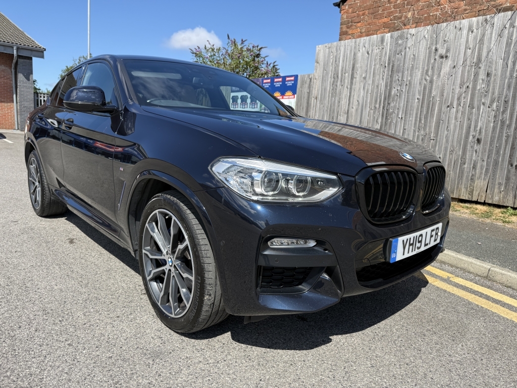 BMW X4 3.0 Xdrive30d M Sport Black #2