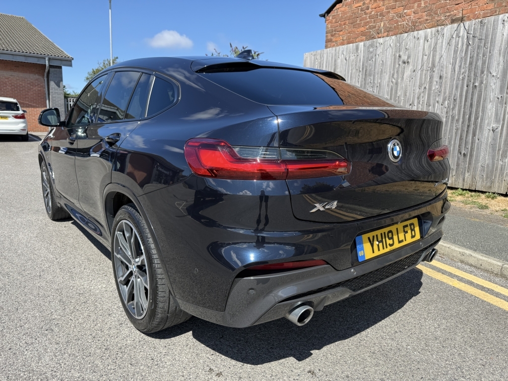 BMW X4 3.0 Xdrive30d M Sport Black #6