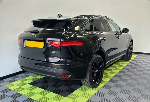 Jaguar F-Pace 2.0 D180 R-sport Suv AE19NWJ Black #2