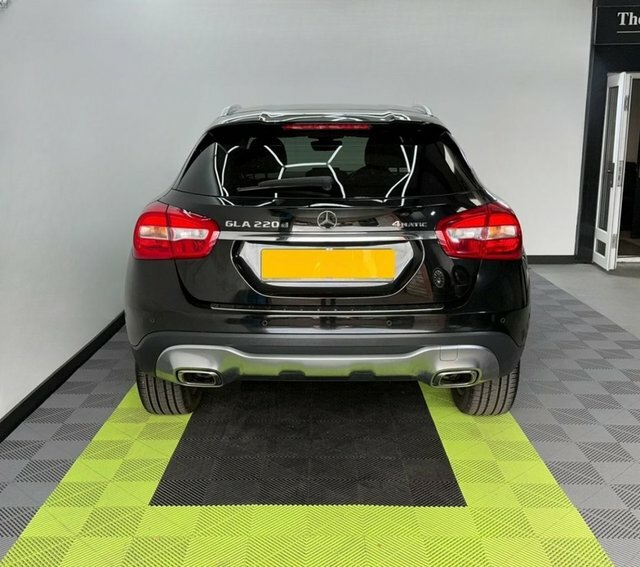 Mercedes-Benz GLA Class 2.1 Gla220d Sport Executive DF19UWU Black #4