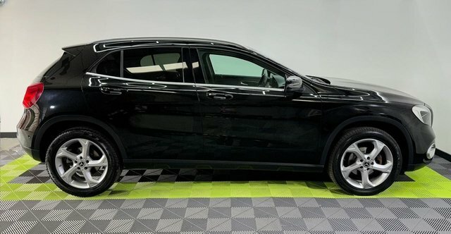 Mercedes-Benz GLA Class 2.1 Gla220d Sport Executive DF19UWU Black #6