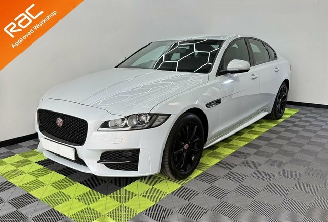 Jaguar XF 2.0D R-sport Saloon White