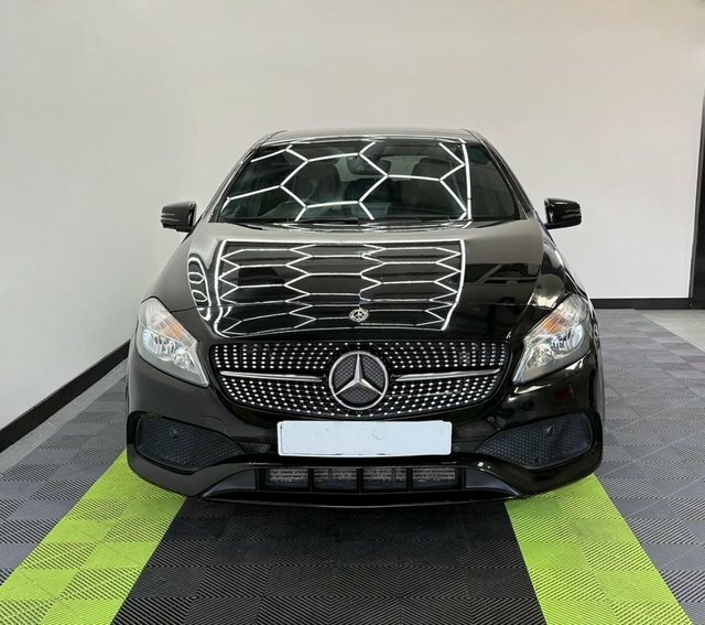 Mercedes-Benz A Class 1.5 A180d Amg Line YP17XLU Black #3