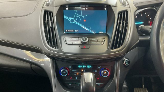 Ford Kuga 2.0 Tdci Vignale Suv EK68JJO White #6
