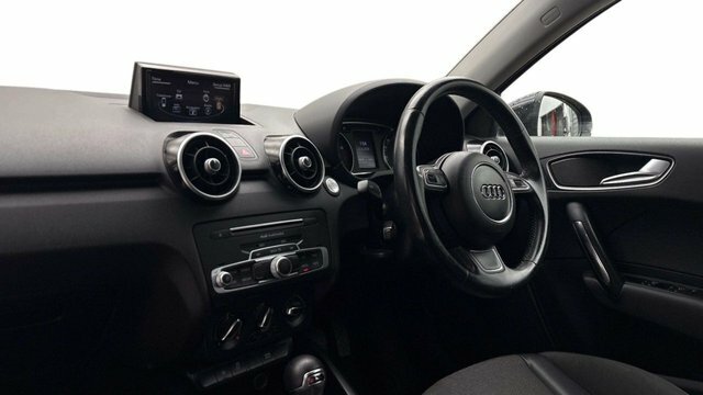 Audi A1 1.4 Tfsi Sport Sportback SA17TZG Black #4