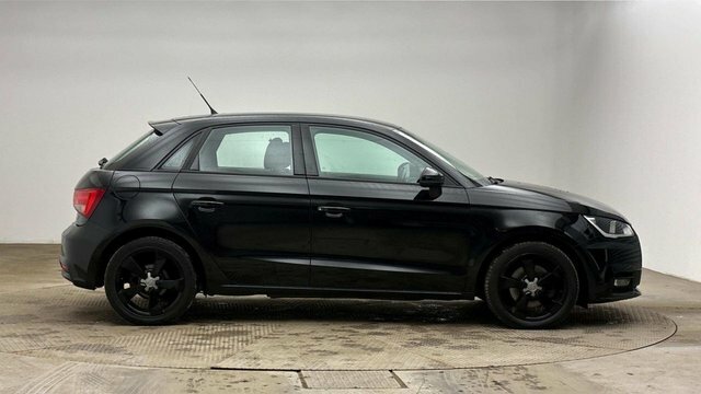 Audi A1 1.4 Tfsi Sport Sportback SA17TZG Black #3