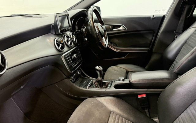 Mercedes-Benz CLA Class 2.1 Amg Sport Coupe 7G-dct Euro 6 Ss Black #23
