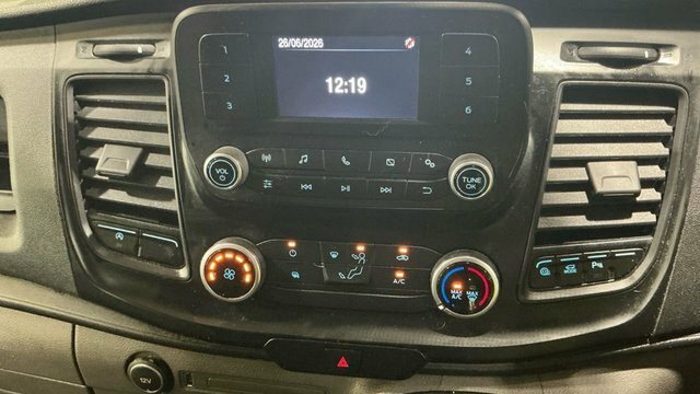Ford Transit Custom 2.0 300 Ecoblue Leader YS69PCU White #4