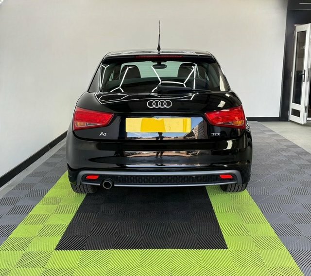 Audi A1 S Line Black #4