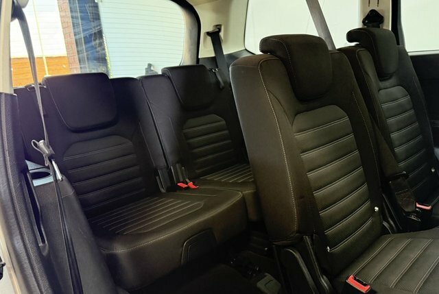 Ford Galaxy  Black #13