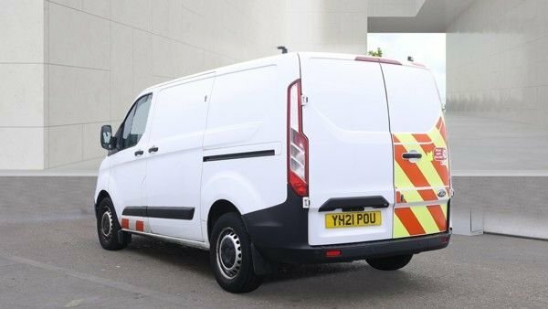 Ford Transit Custom 2.0 320 Ecoblue Leader YH21POU White #2