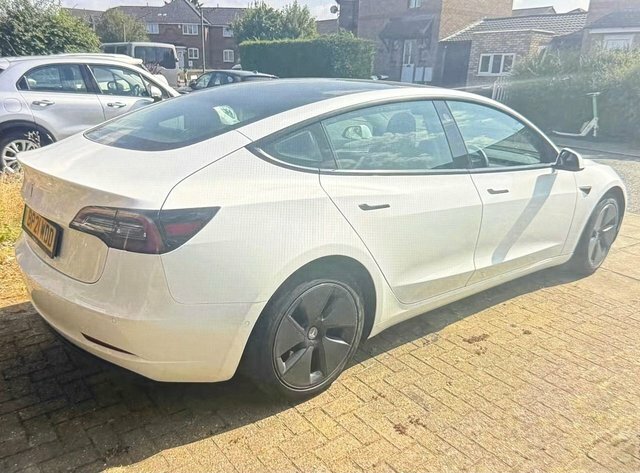Tesla Model 3 Standard Range Plus Saloon White #2
