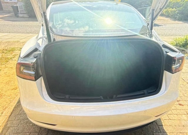 Tesla Model 3 Standard Range Plus Saloon White #6