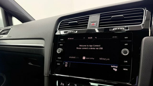 Volkswagen Golf 1.5 Tsi Evo 150 Gt Dsg White #21