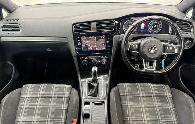 Volkswagen Golf 1.5 Tsi Evo 150 Gt Dsg White #9