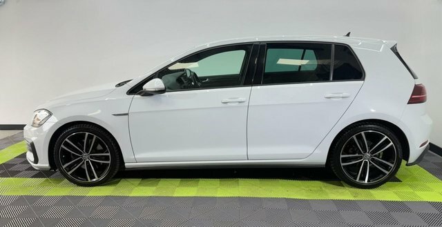 Volkswagen Golf 1.5 Tsi Evo 150 Gt Dsg White #4