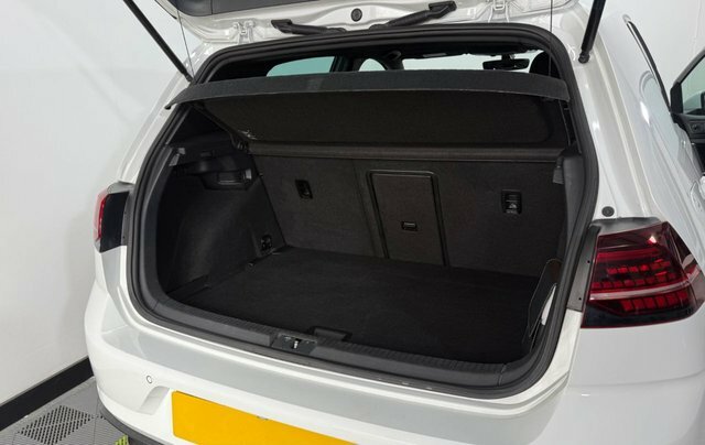 Volkswagen Golf 1.5 Tsi Evo 150 Gt Dsg White #23