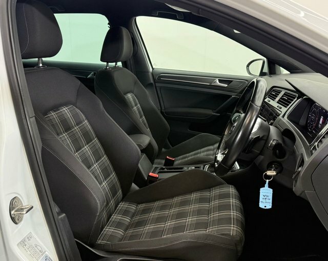 Volkswagen Golf 1.5 Tsi Evo 150 Gt Dsg White #10