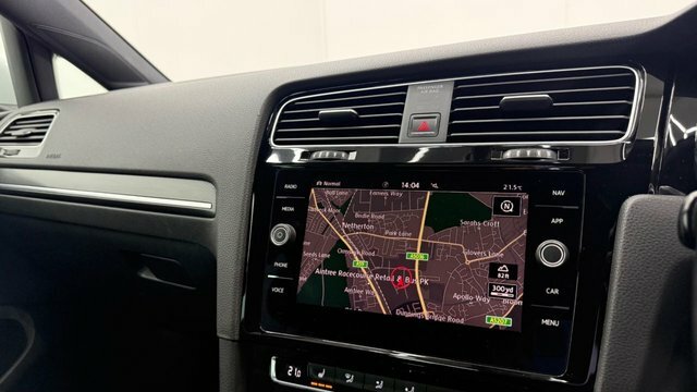 Volkswagen Golf 1.5 Tsi Evo 150 Gt Dsg White #15