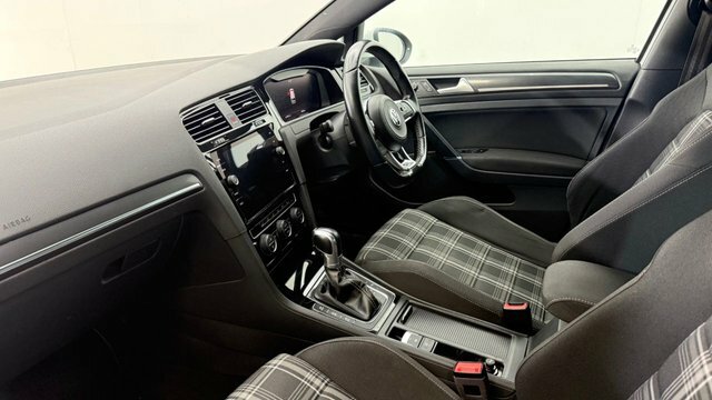 Volkswagen Golf 1.5 Tsi Evo 150 Gt Dsg White #22