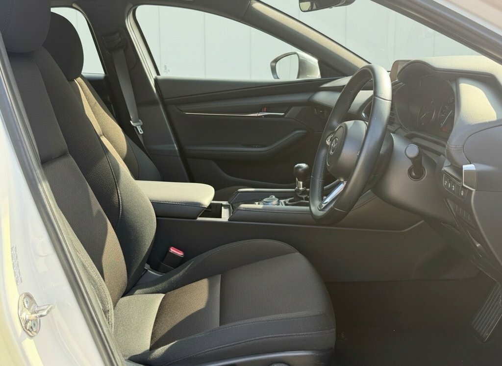 Mazda 3 Hatchback White #5