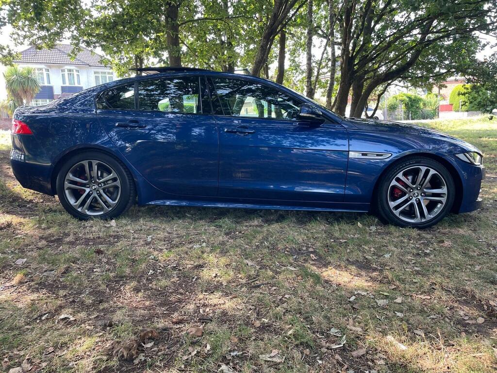 Jaguar XE Prestige Blue #10