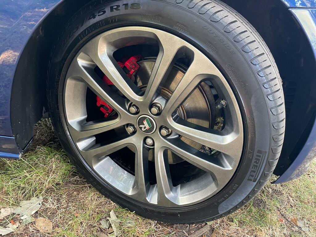 Jaguar XE Prestige Blue #36