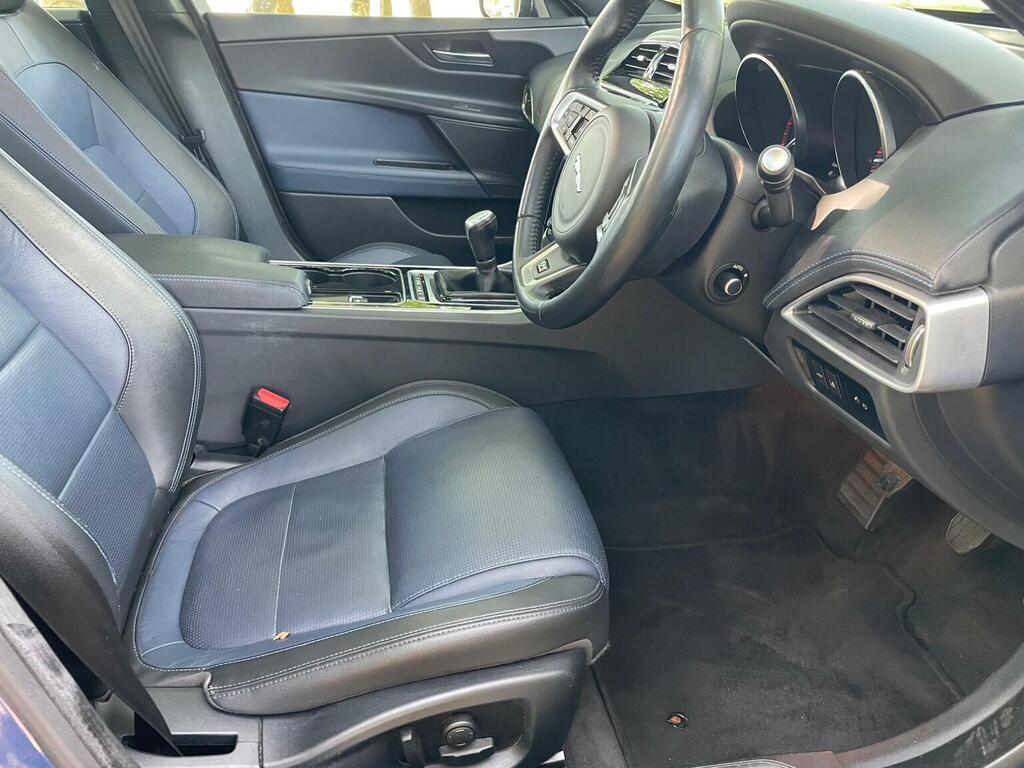 Jaguar XE Prestige Blue #17