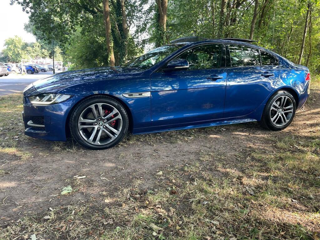 Jaguar XE Prestige Blue #47