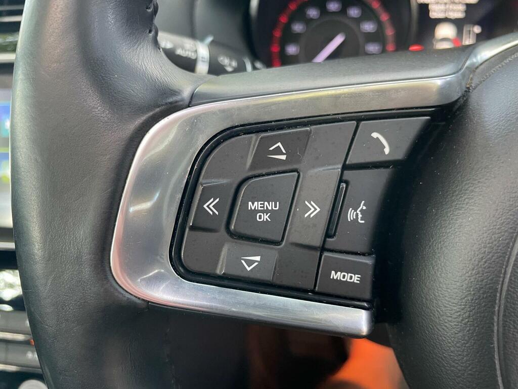 Jaguar XE Prestige Blue #21