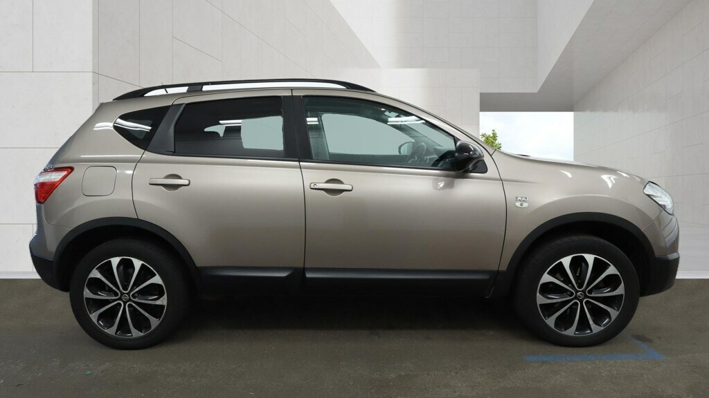 Nissan Qashqai 360 Black #5