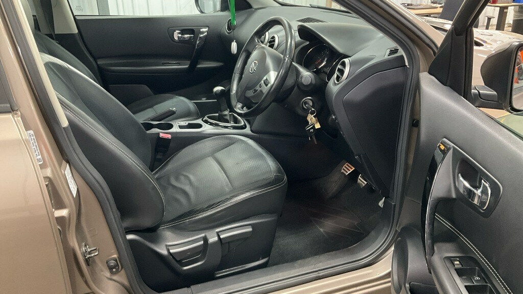 Nissan Qashqai 360 Black #11