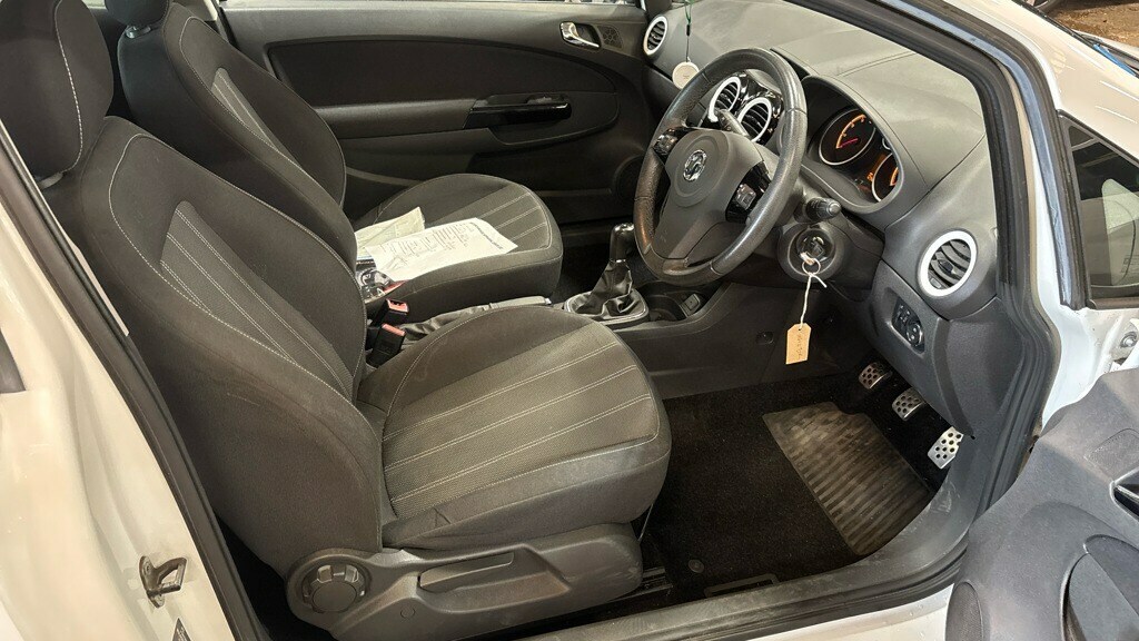 Vauxhall Corsa Corsa Silver #11