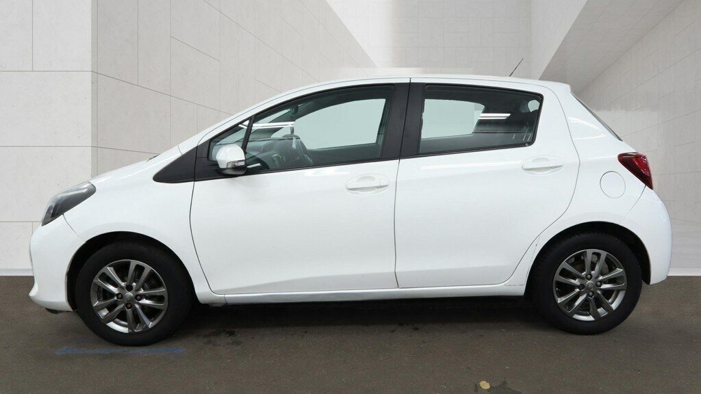 Toyota Yaris 1.33 Vvt-i Icon White #6