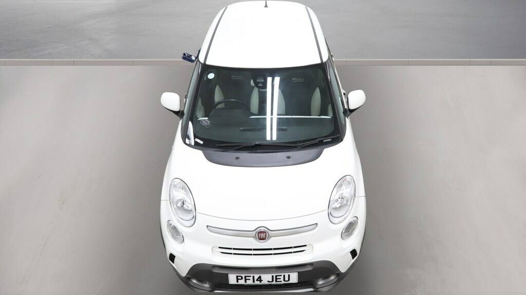 Fiat 500L Hatchback Red #7