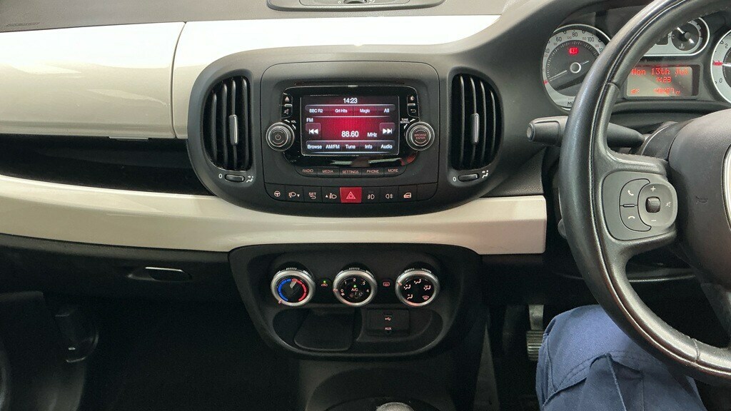 Fiat 500L Hatchback Red #13
