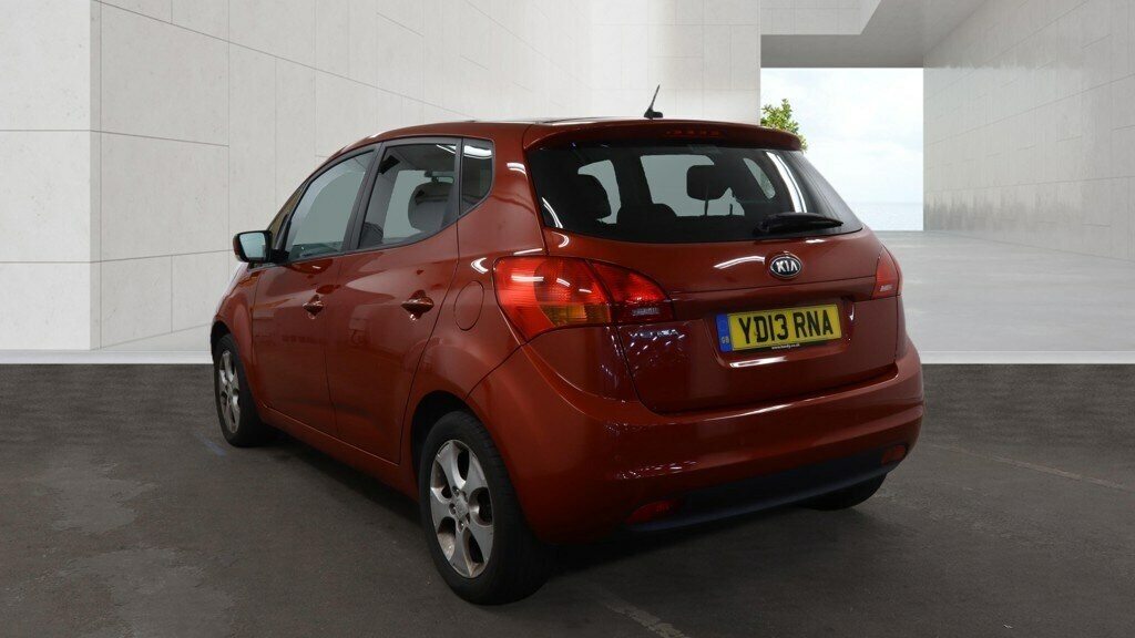 Kia Venga 1.6 3 Red #3
