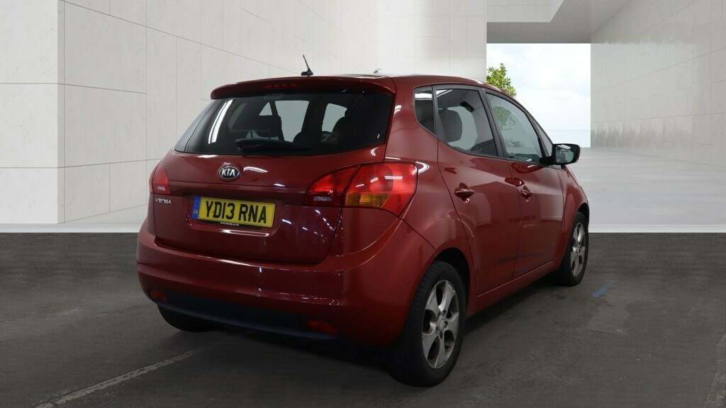Kia Venga 1.6 3 Red #4