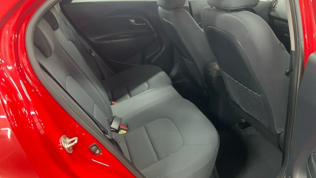 Kia RIO Domino 5-Door Black #10