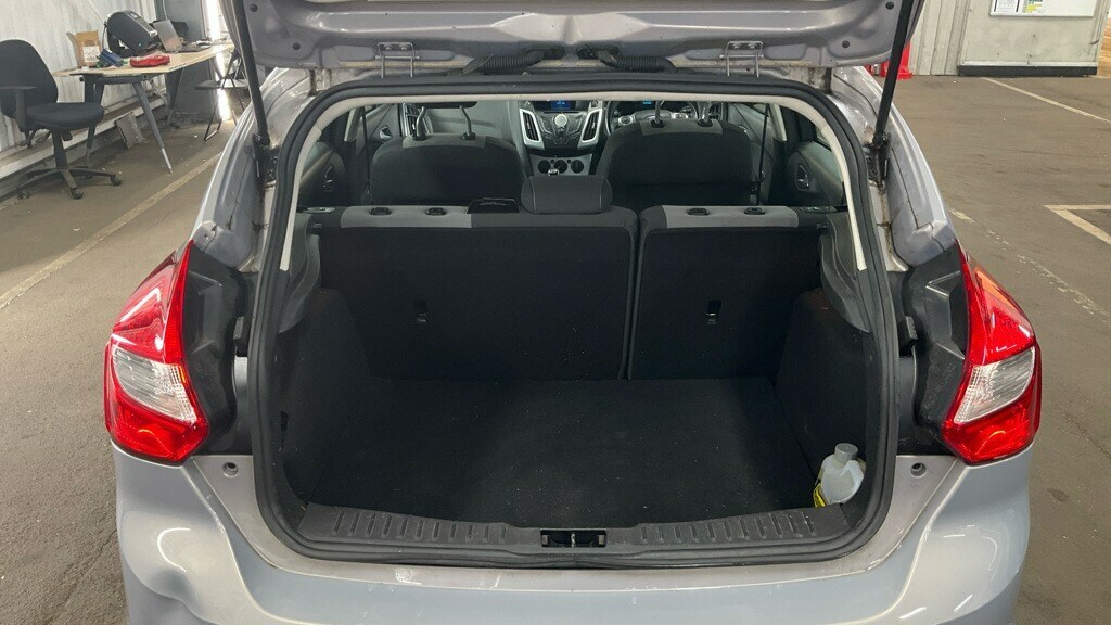 Ford Focus 1.6 Tdci Zetec Euro 5 Ss White #9