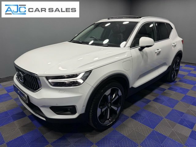 Volvo XC40 2021 1.5H T5 Twin Engine Recharge 10.7Kwh Inscript White