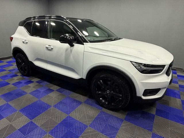 Volvo XC40 2019 2.0 D4 R-design Suv Awd Euro LO69KKR White #4