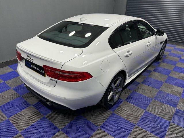 Jaguar XE 2018 2.0I Gpf R-sport Saloon Euro White #6