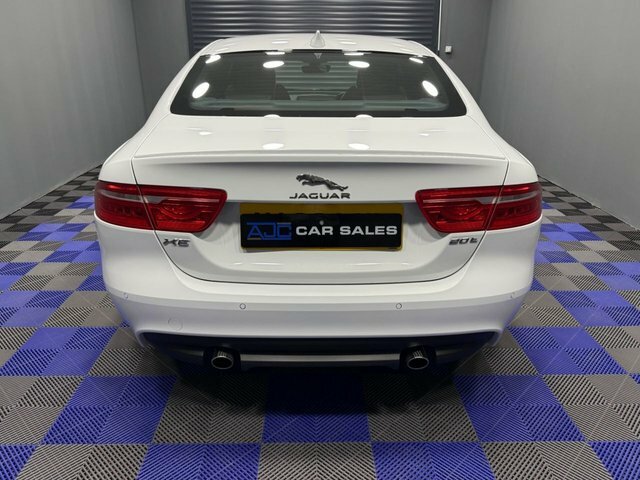 Jaguar XE 2.0 I4 250Ps R-sport Awd Blue #16