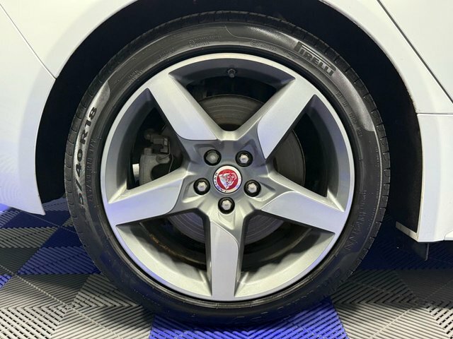 Jaguar XE 2.0 I4 250Ps R-sport Awd Blue #34