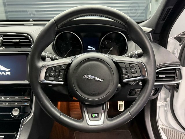 Jaguar XE 2.0 I4 250Ps R-sport Awd Blue #29