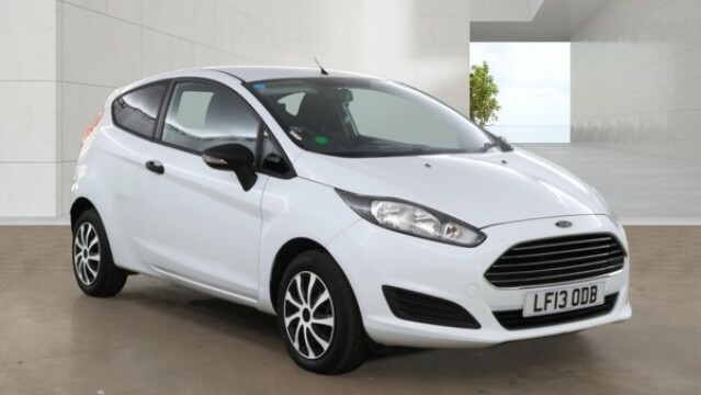 Ford Fiesta Hatchback 1.3 Studio 201313 White