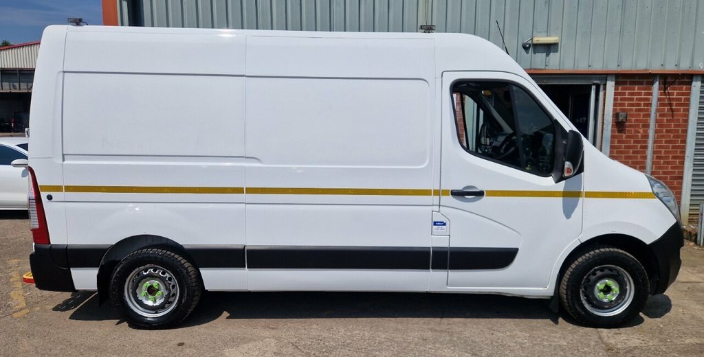 Vauxhall Movano Mpv White #5