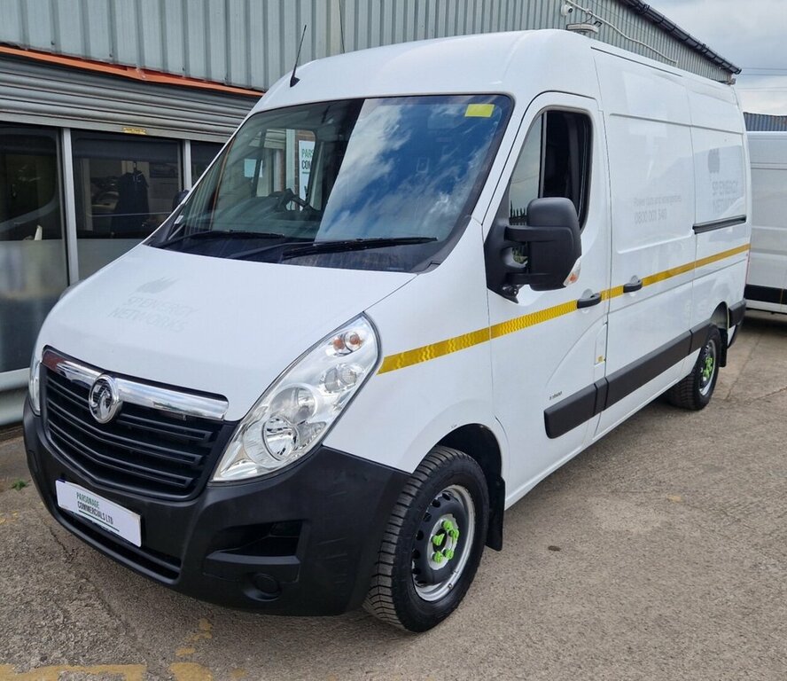 Vauxhall Movano Mpv White #3