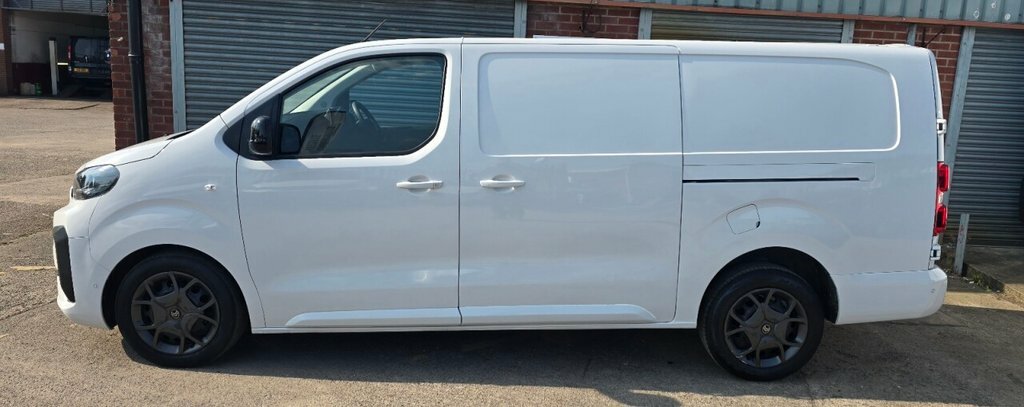 Citroen Dispatch 1.5L Driver Xl 6Dr White #3